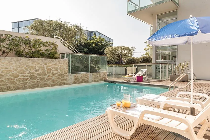 Studio en bail commercial avec balcon à Antibes - Investissement locatif 