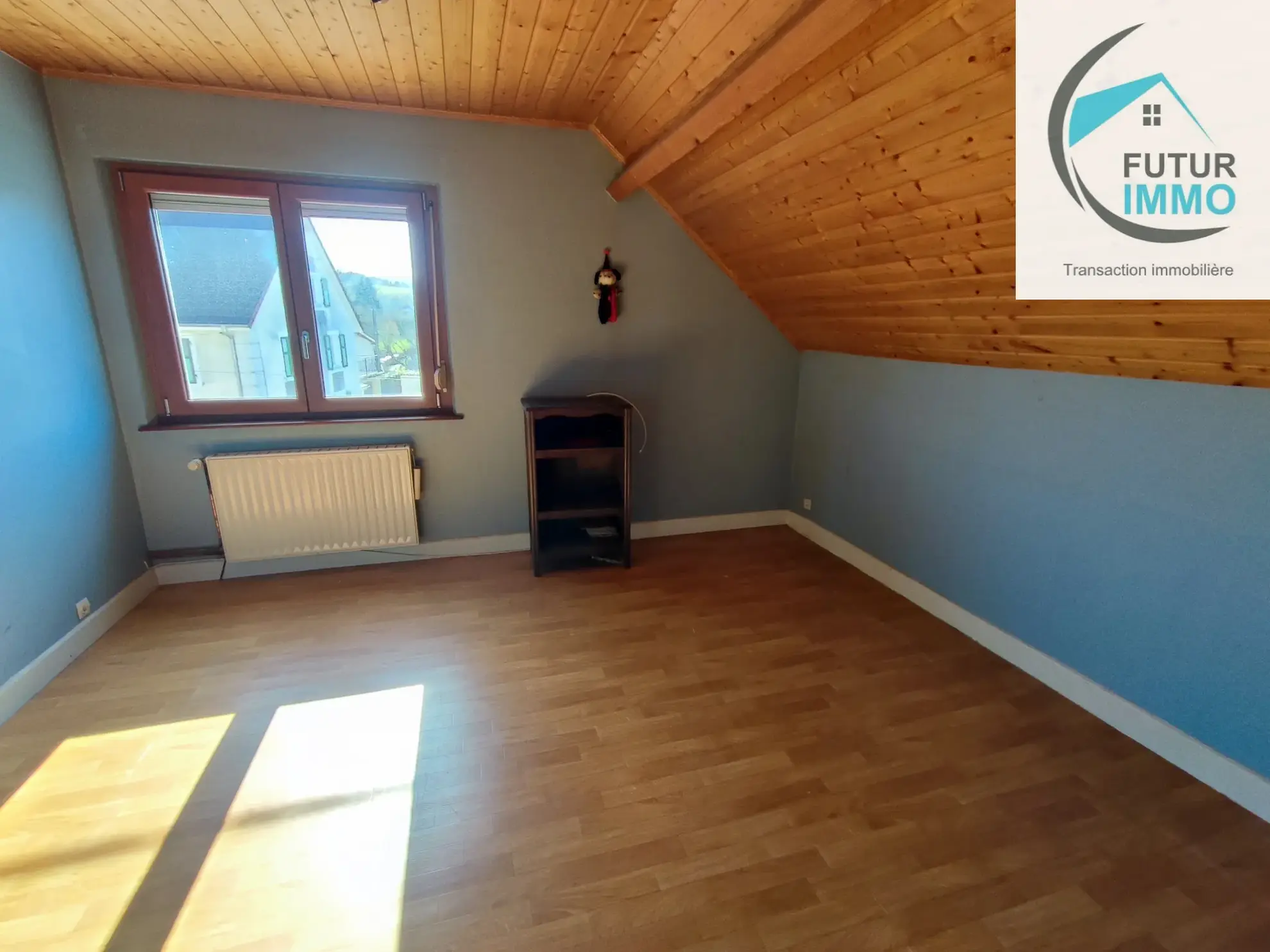 Maison accolée de 95 m² à Dasle avec garage et terrain clos 