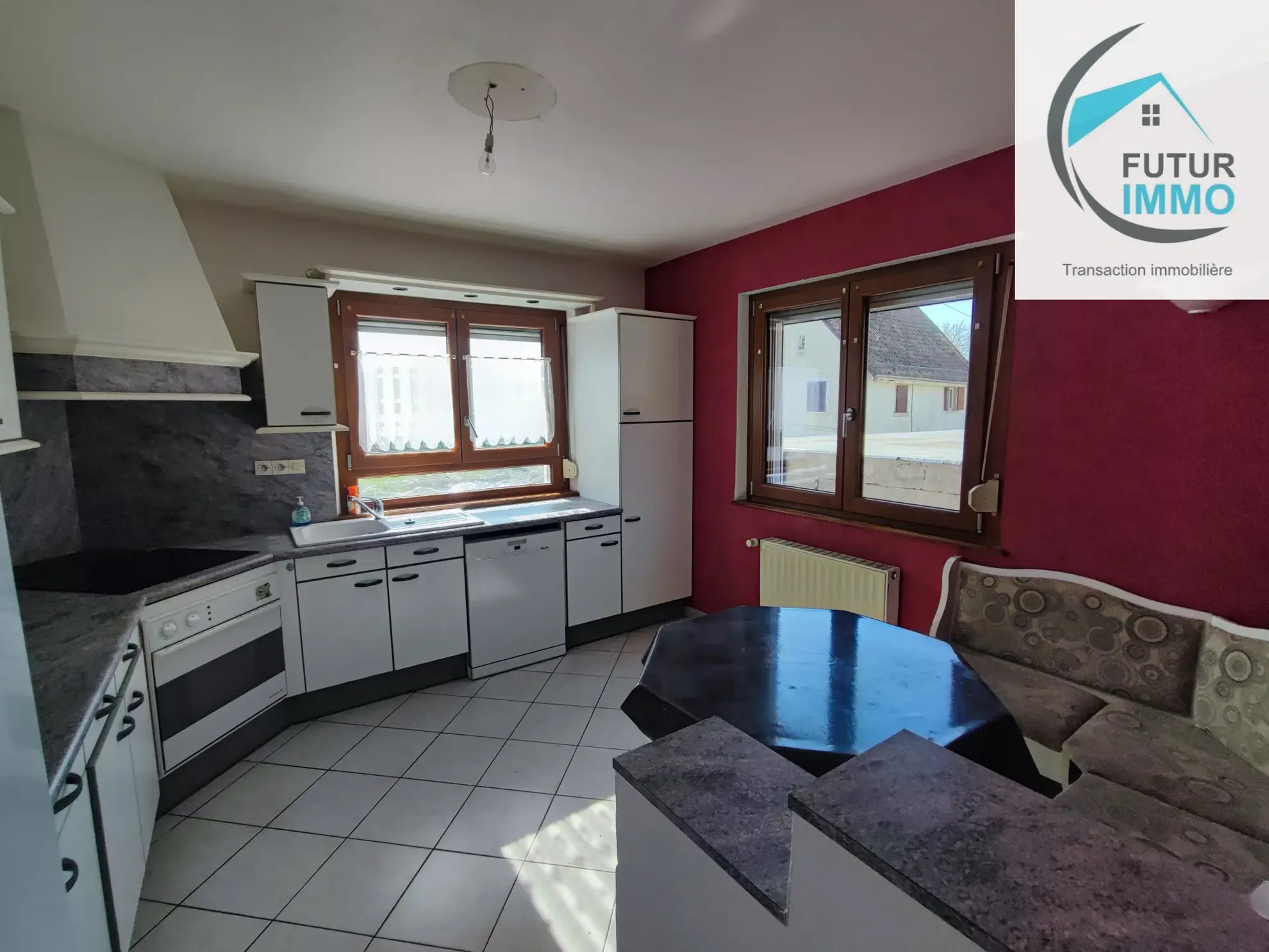 Maison accolée de 95 m² à Dasle avec garage et terrain clos 