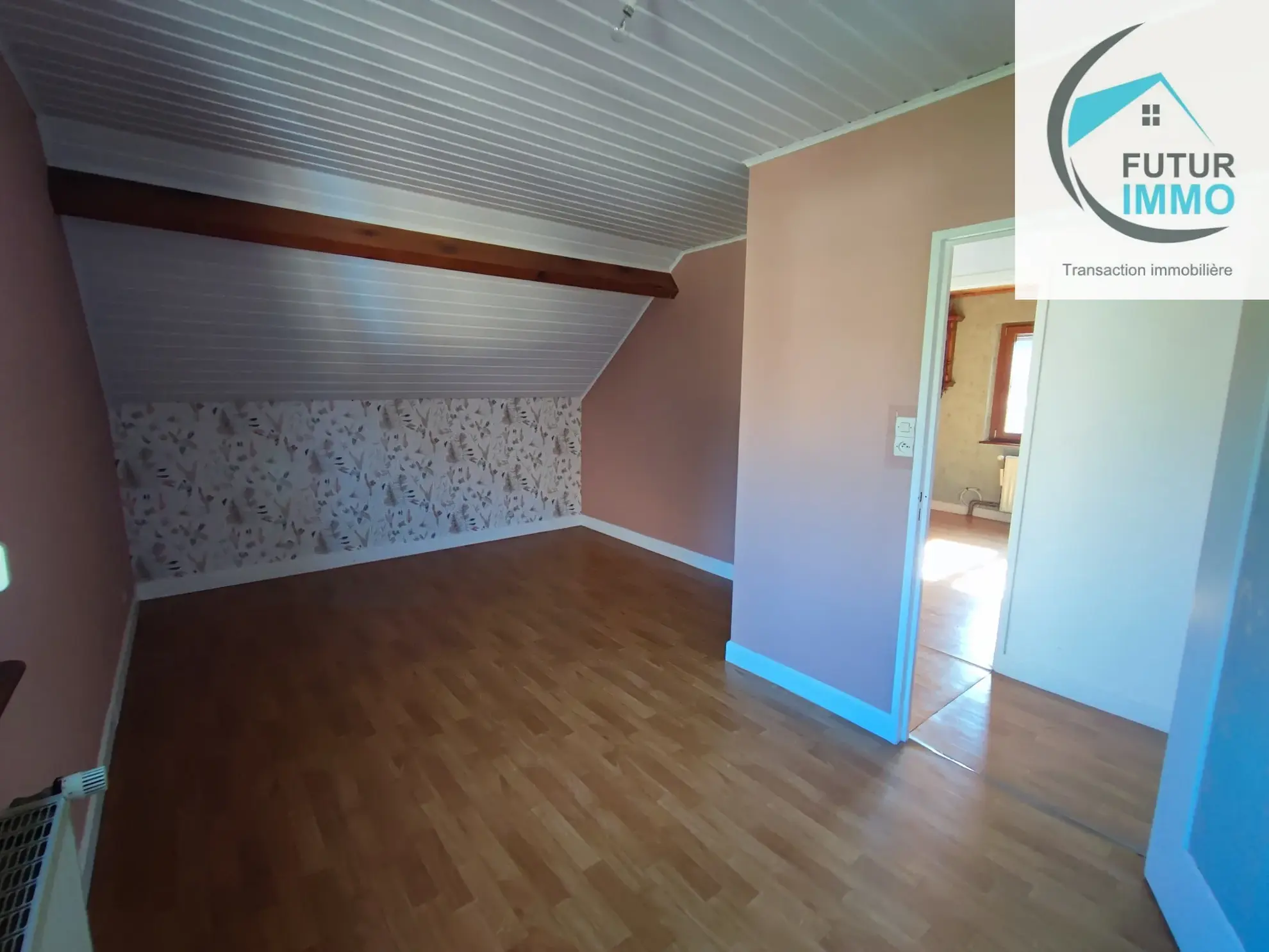 Maison accolée de 95 m² à Dasle avec garage et terrain clos 
