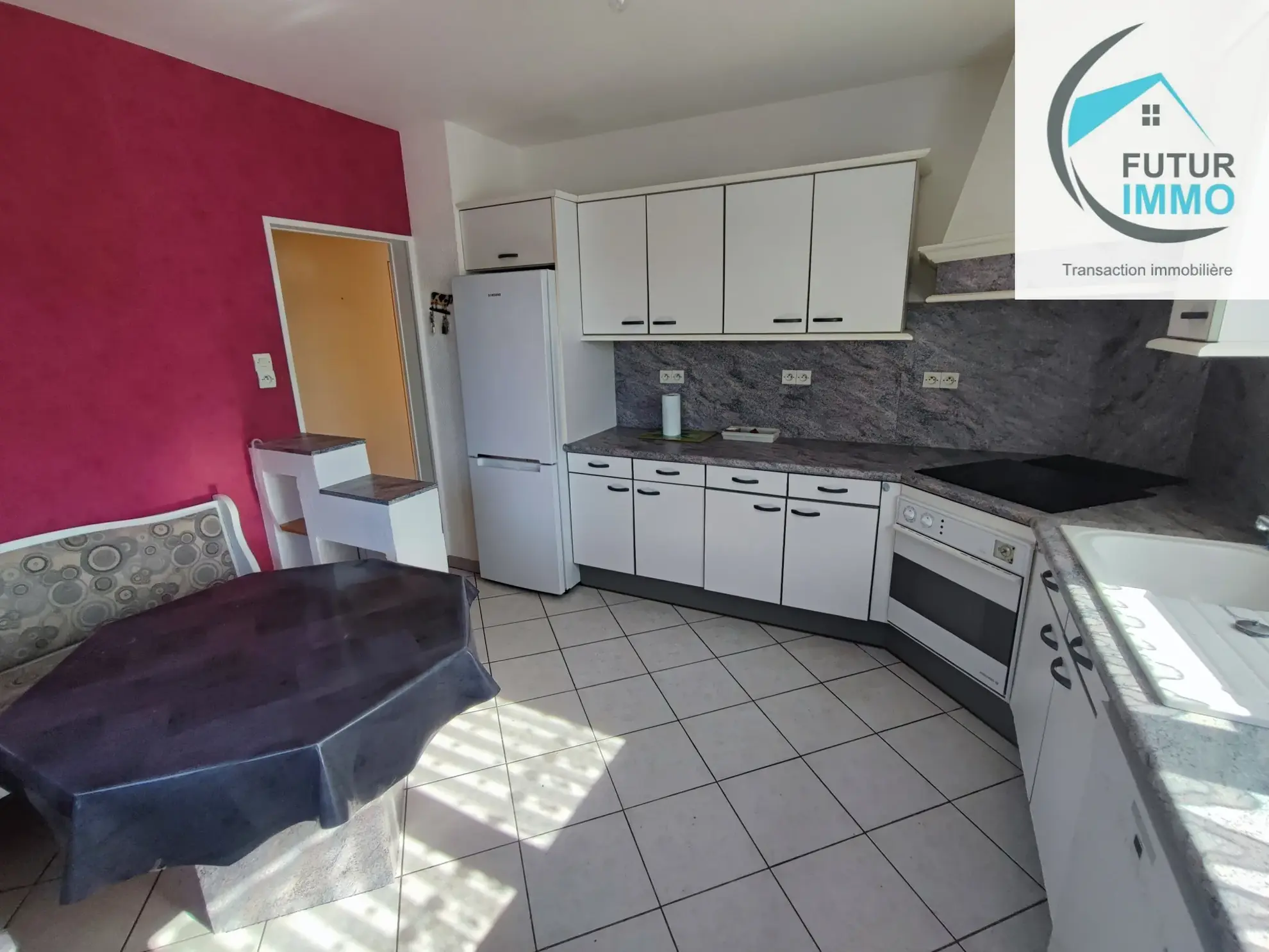Maison accolée de 95 m² à Dasle avec garage et terrain clos 
