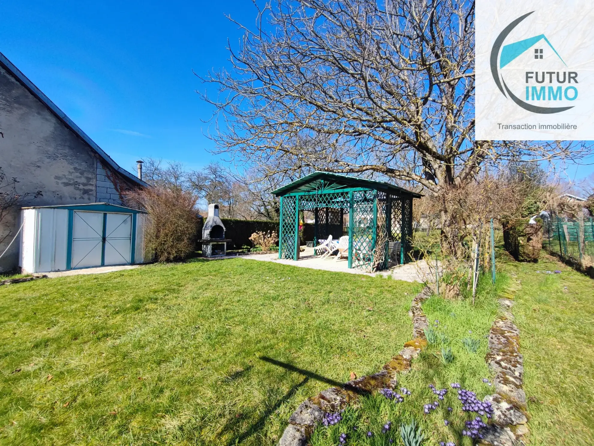 Maison accolée de 95 m² à Dasle avec garage et terrain clos 