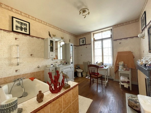 Rare propriété à Premery avec jardin, garage et belles prestations en plein centre-ville 