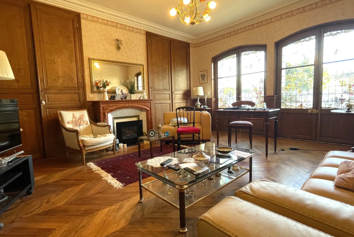 Rare propriété à Premery avec jardin, garage et belles prestations en plein centre-ville 