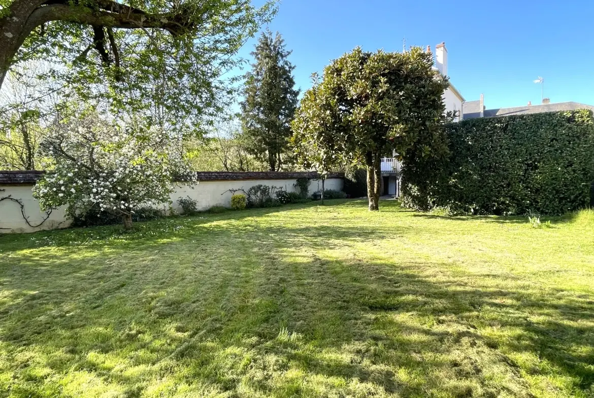 Rare propriété à Premery avec jardin, garage et belles prestations en plein centre-ville 