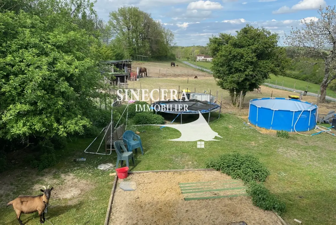 Ancienne ferme en pierre avec grange à Celles - propriété de charme en Dordogne 