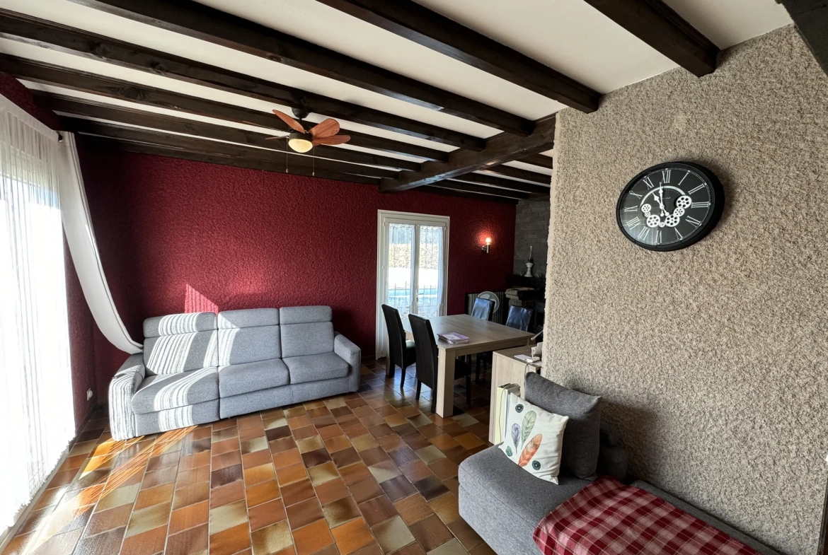 Maison avec piscine chauffée et garage à Quillan, vue panoramique sur montagnes 
