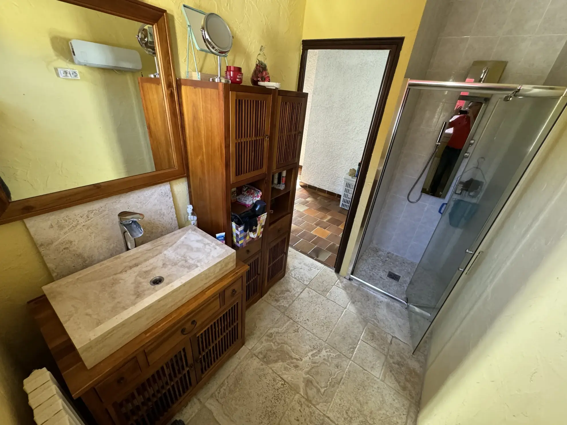Maison avec piscine chauffée et garage à Quillan, vue panoramique sur montagnes 