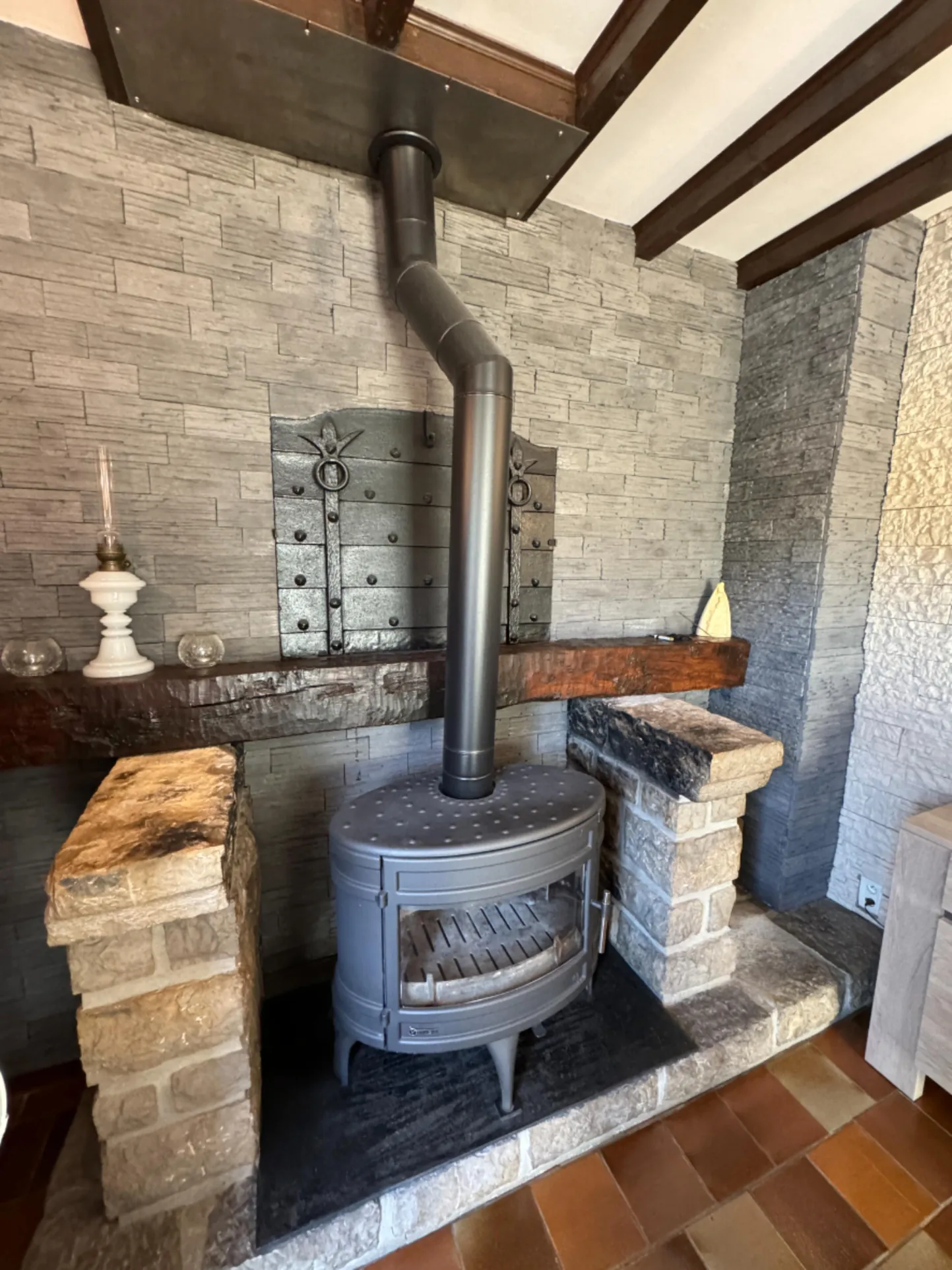 Maison avec piscine chauffée et garage à Quillan, vue panoramique sur montagnes 