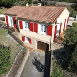 Maison avec piscine chauffée et garage à Quillan, vue panoramique sur montagnes