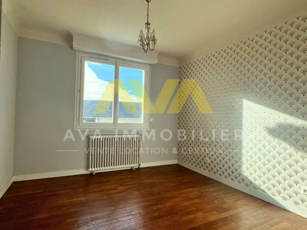 Maison à vendre avec 5 chambres, jardin et garage proche de Navarrenx 
