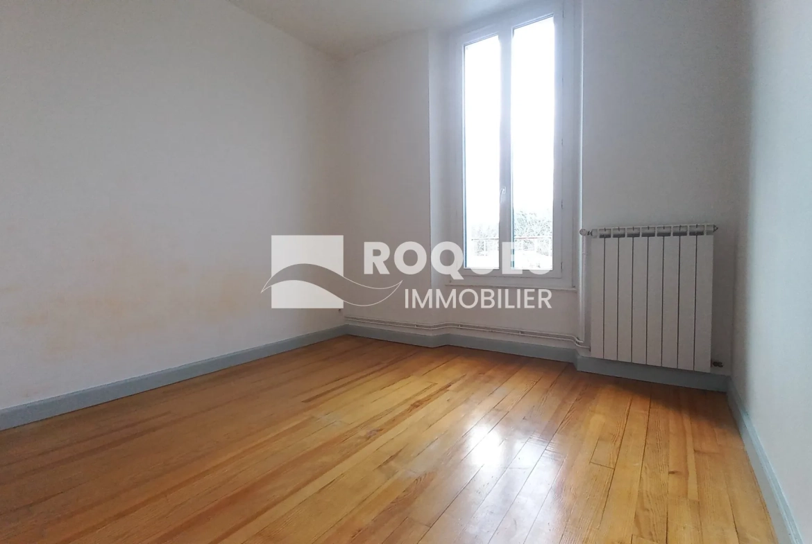 Appartement F3 à Millau avec cave et galetas à vendre 