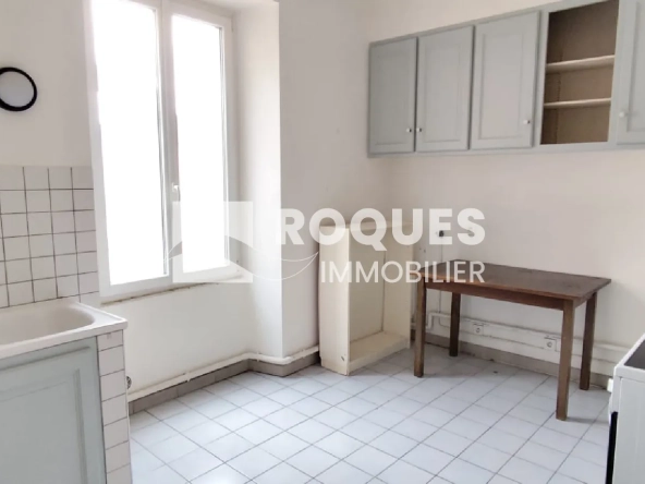 Appartement F3 à Millau avec cave et galetas à vendre 