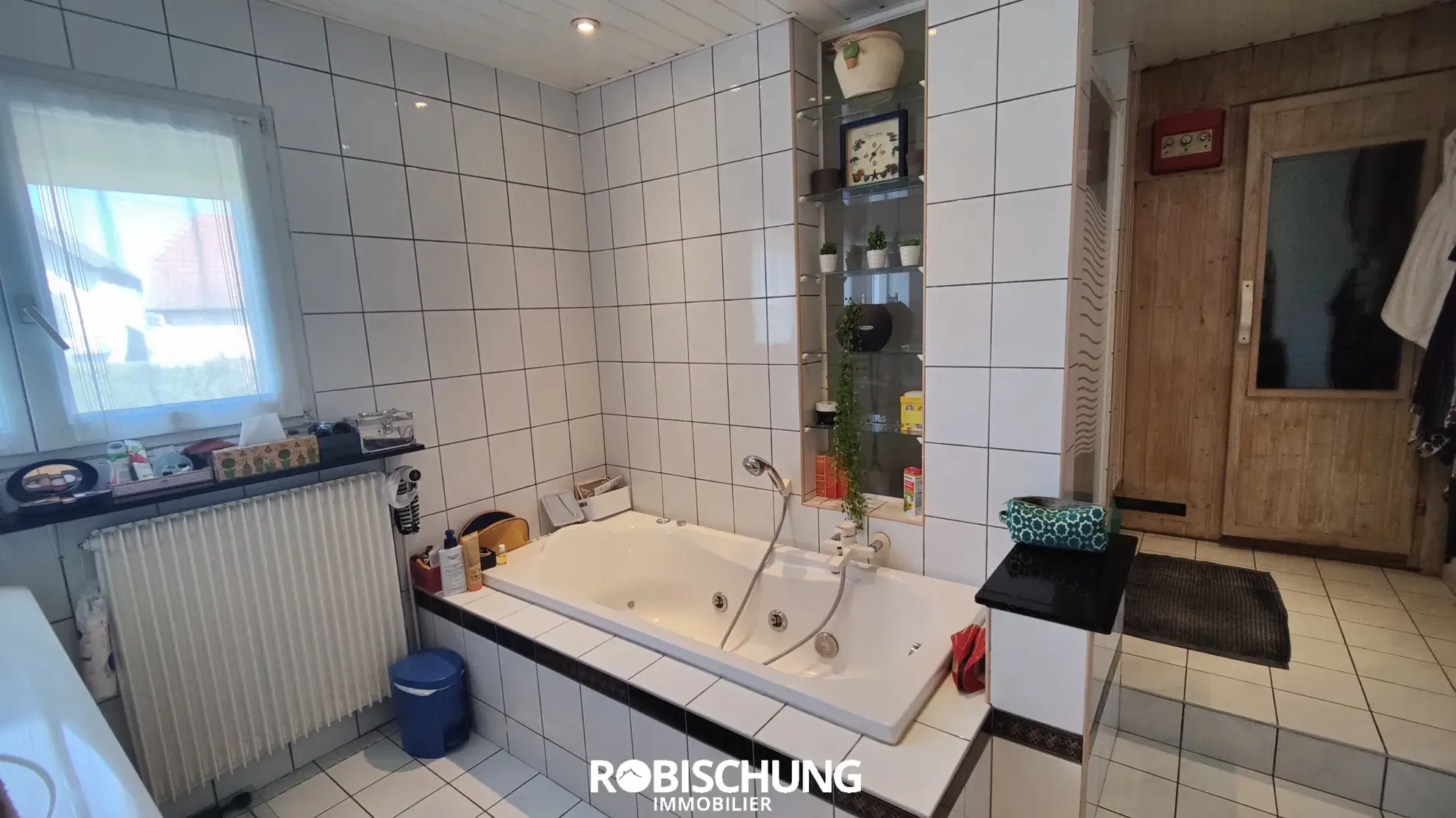 Belle maison de charme avec piscine à Retzwiller - 4 chambres, jardin et garages 