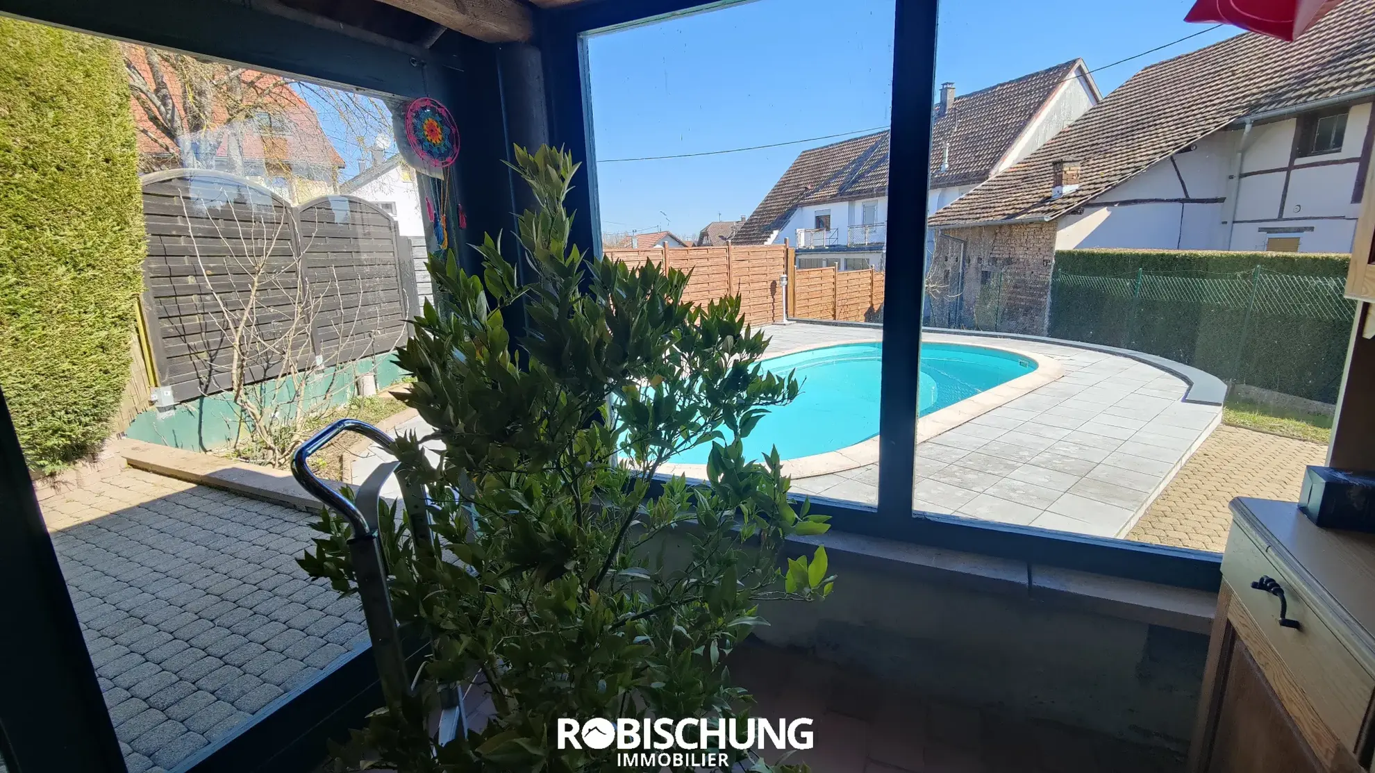 Belle maison de charme avec piscine à Retzwiller - 4 chambres, jardin et garages 