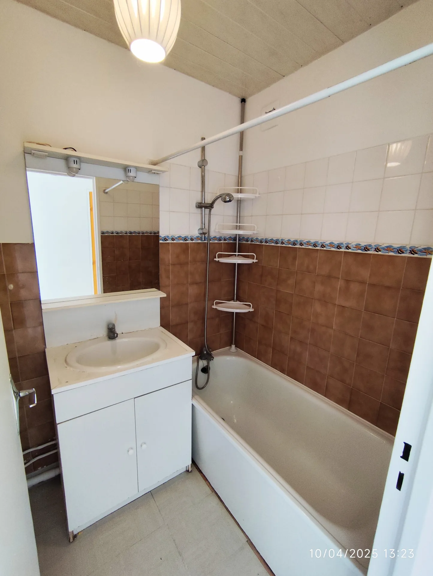Appartement T2 lumineux avec balcon à Pontoise - Dernier étage 