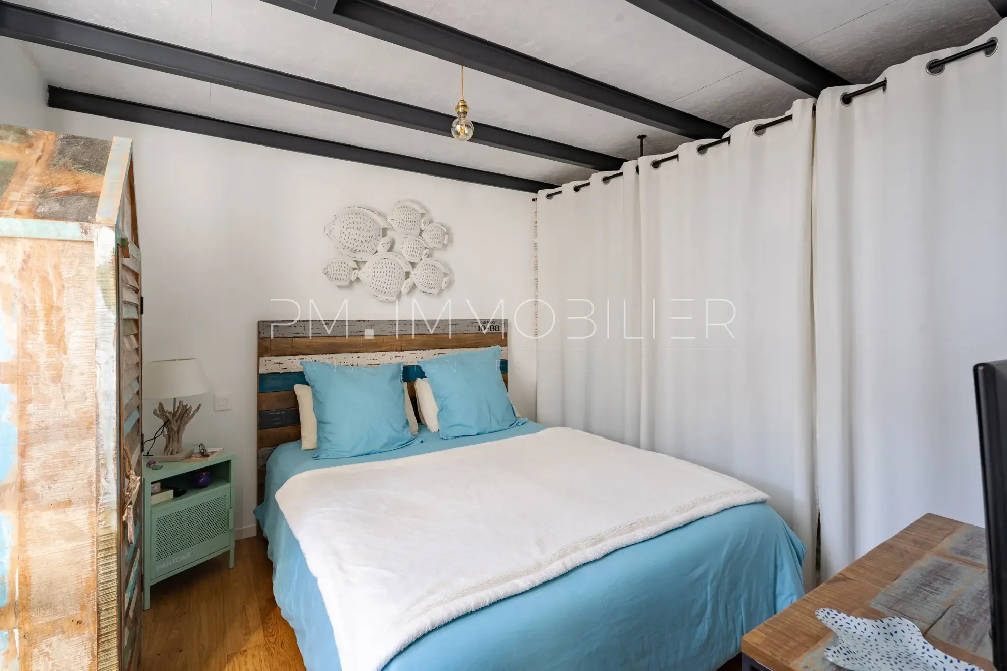 Maison de village rénovée à Éoures avec terrasse et mezzanine - 46 m² 