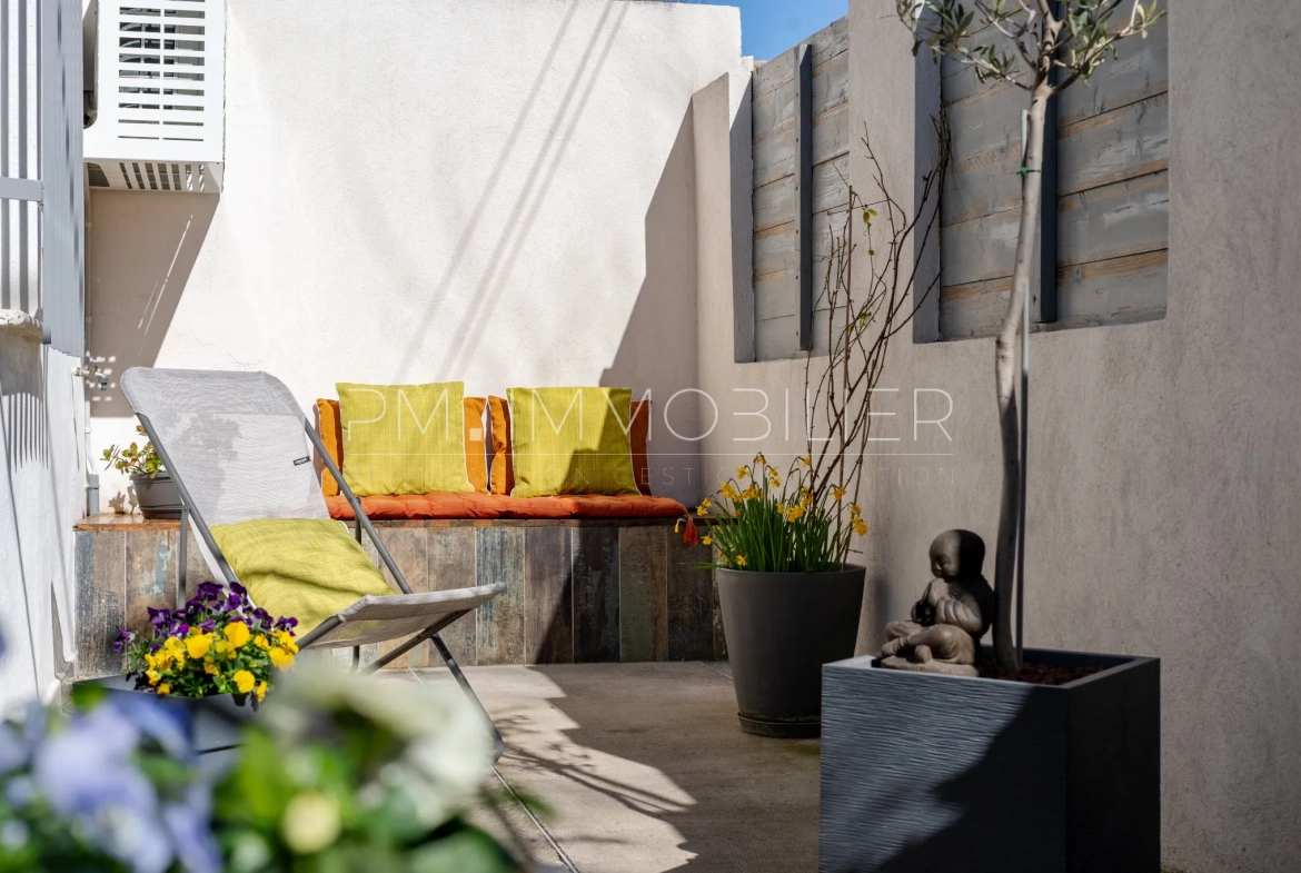 Maison de village rénovée à Éoures avec terrasse et mezzanine - 46 m² 