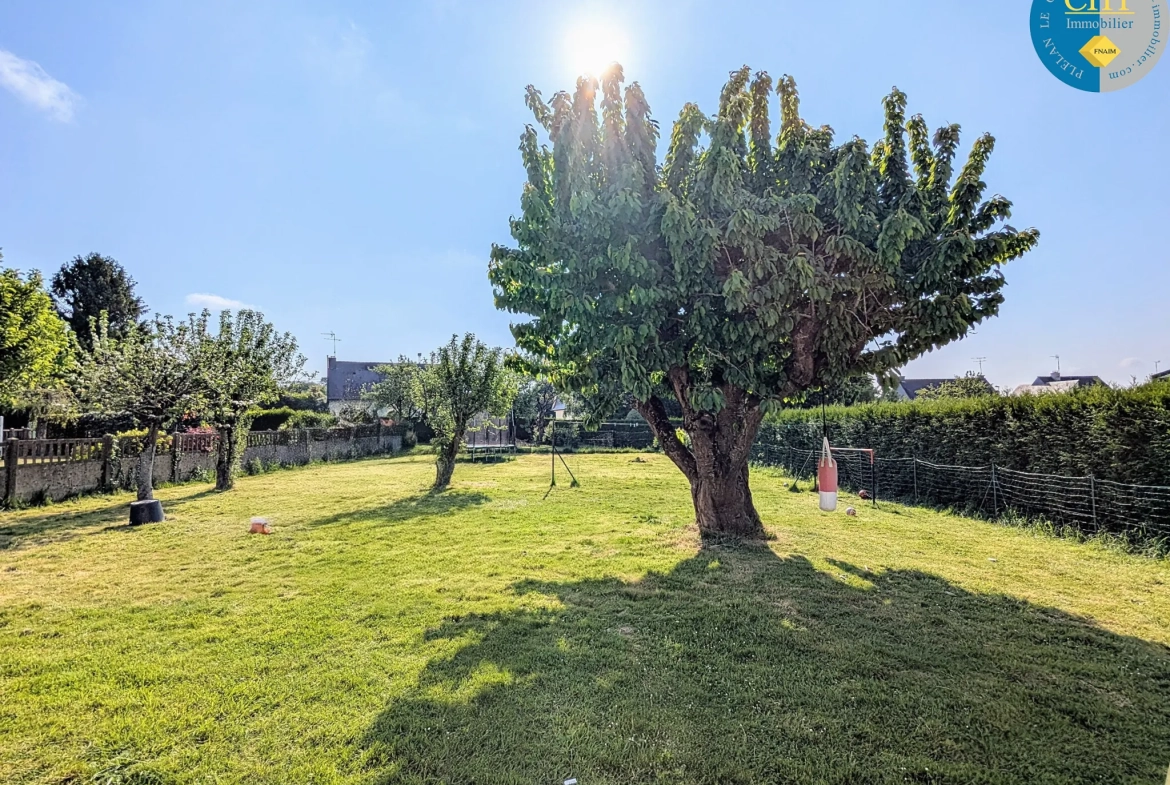 Maison 6 pièces à Guer avec jardin, garage et grande terrasse 