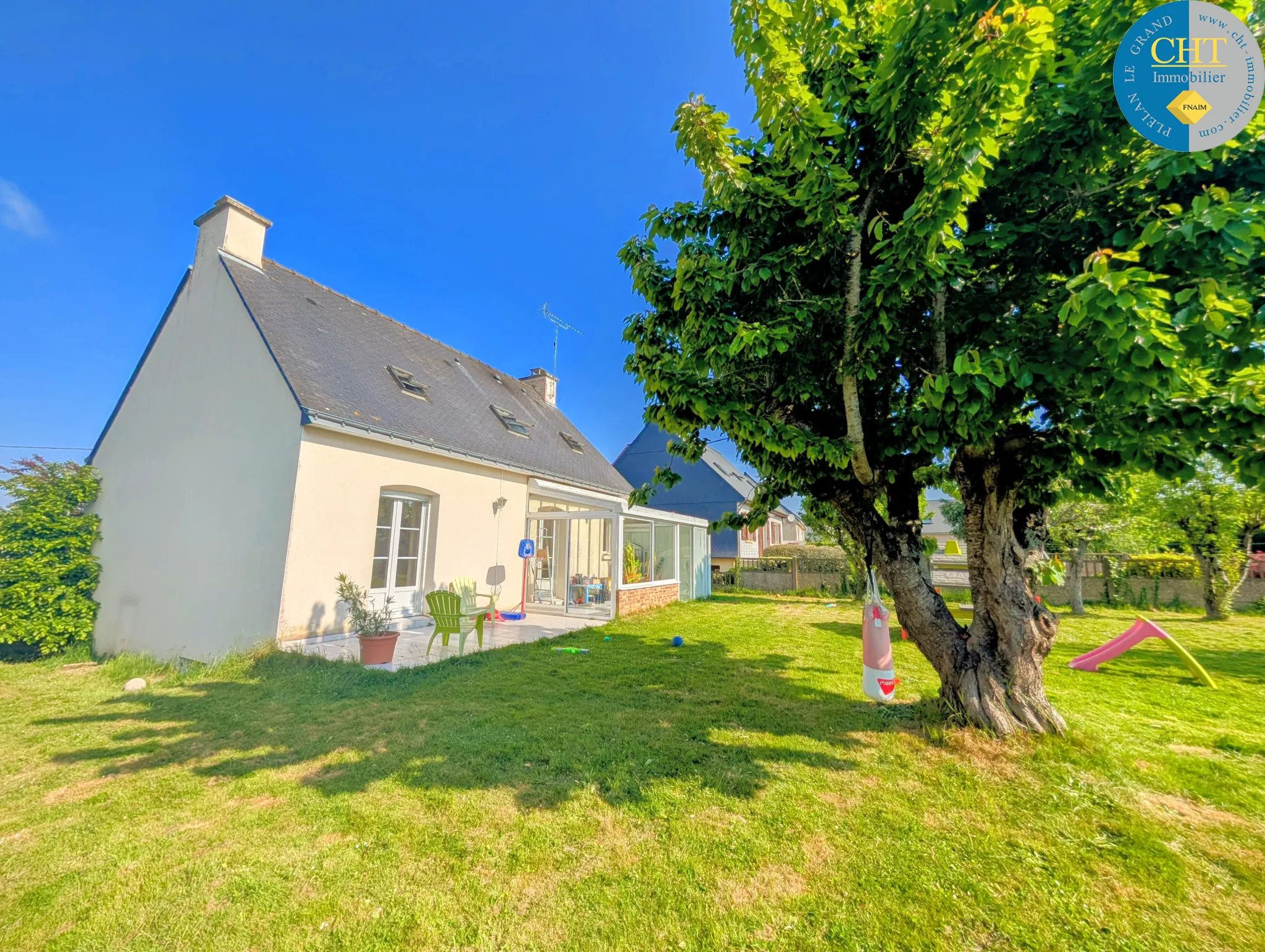 Maison 6 pièces à Guer avec jardin, garage et grande terrasse 
