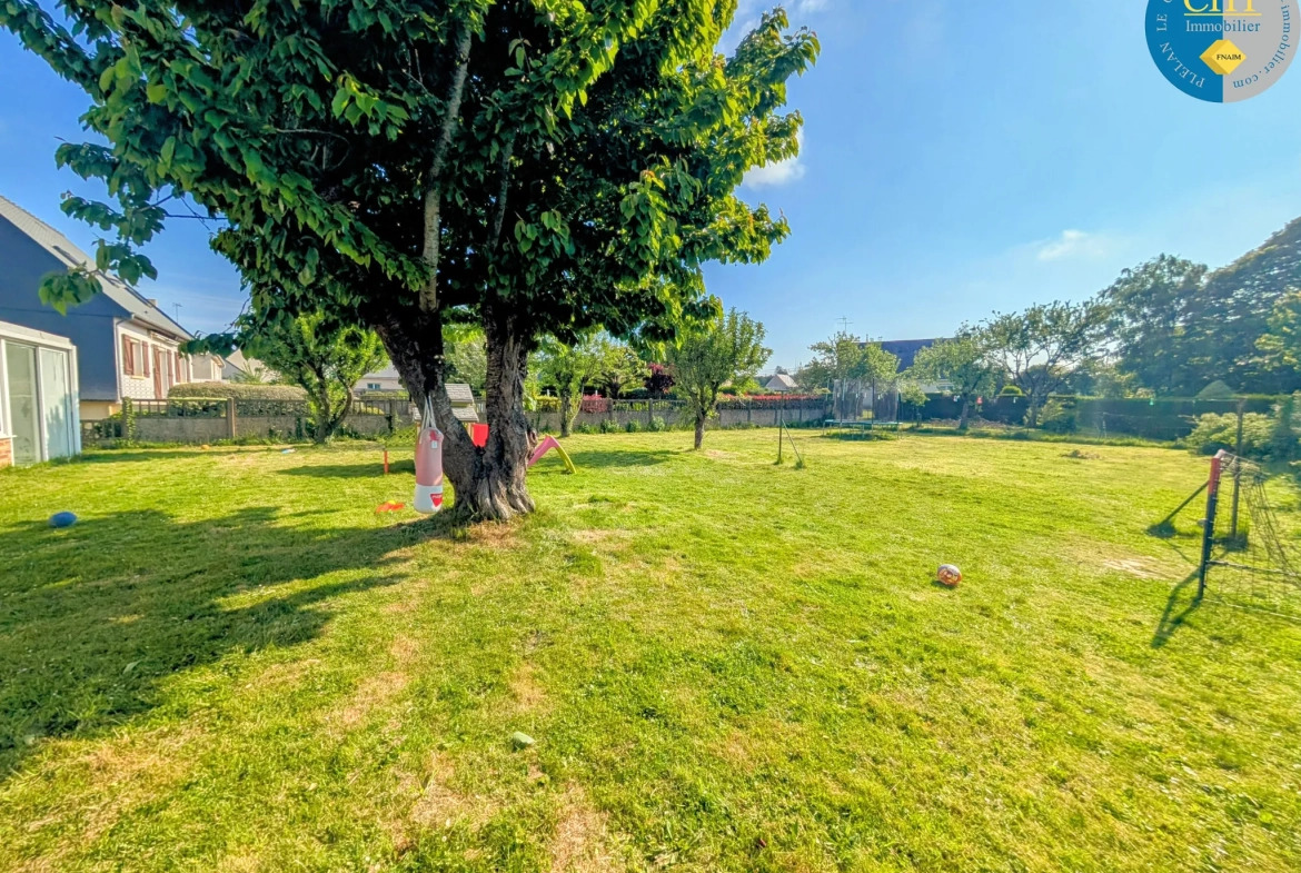 Maison 6 pièces à Guer avec jardin, garage et grande terrasse 