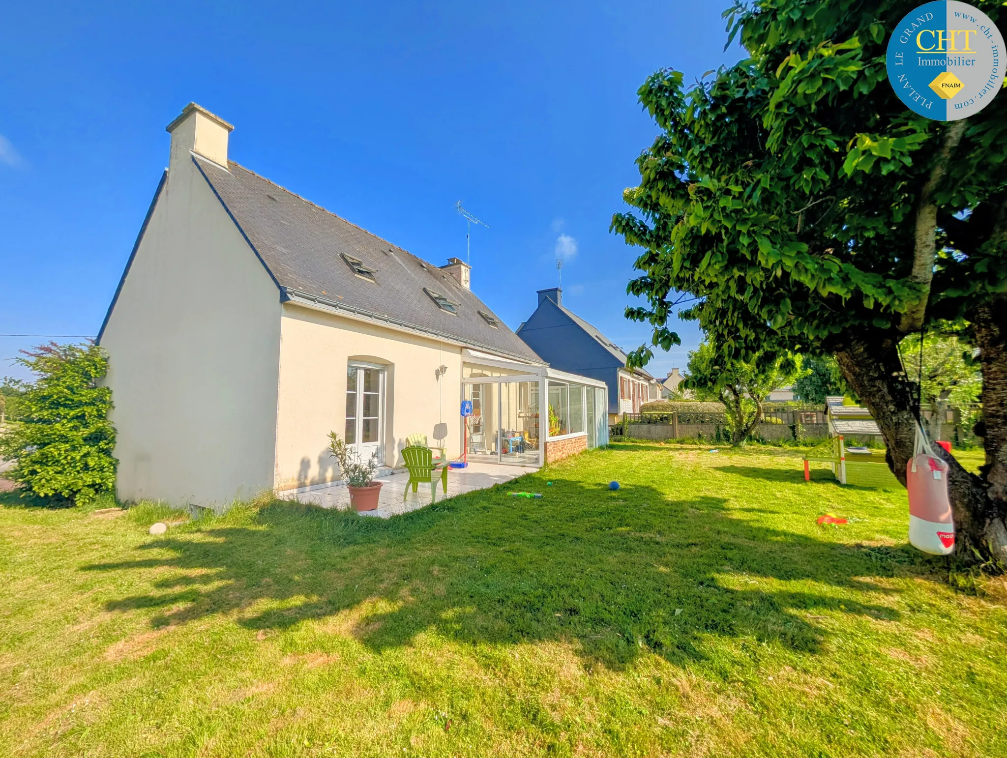 Maison 6 pièces à Guer avec jardin, garage et grande terrasse 