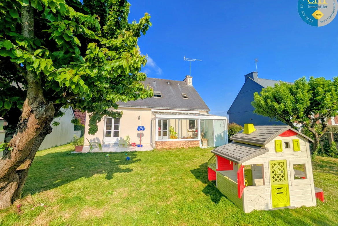 Maison 6 pièces à Guer avec jardin, garage et grande terrasse 