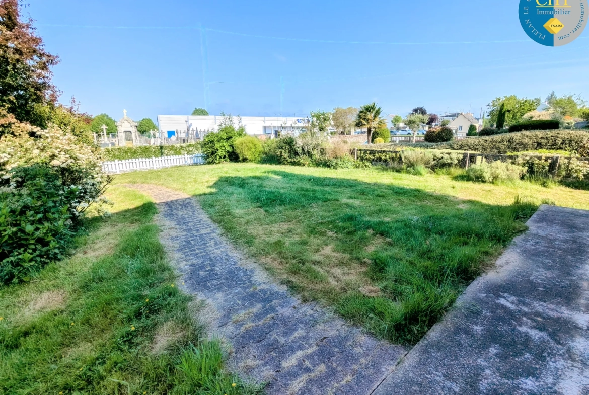Maison 6 pièces à Guer avec jardin, garage et grande terrasse 