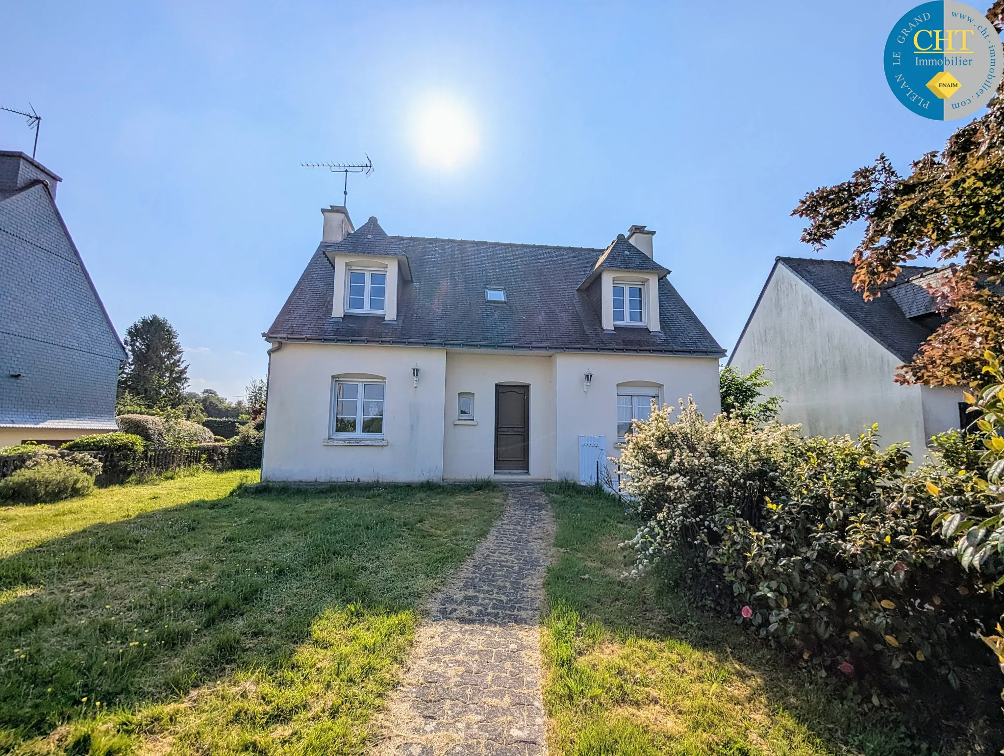 Maison 6 pièces à Guer avec jardin, garage et grande terrasse 