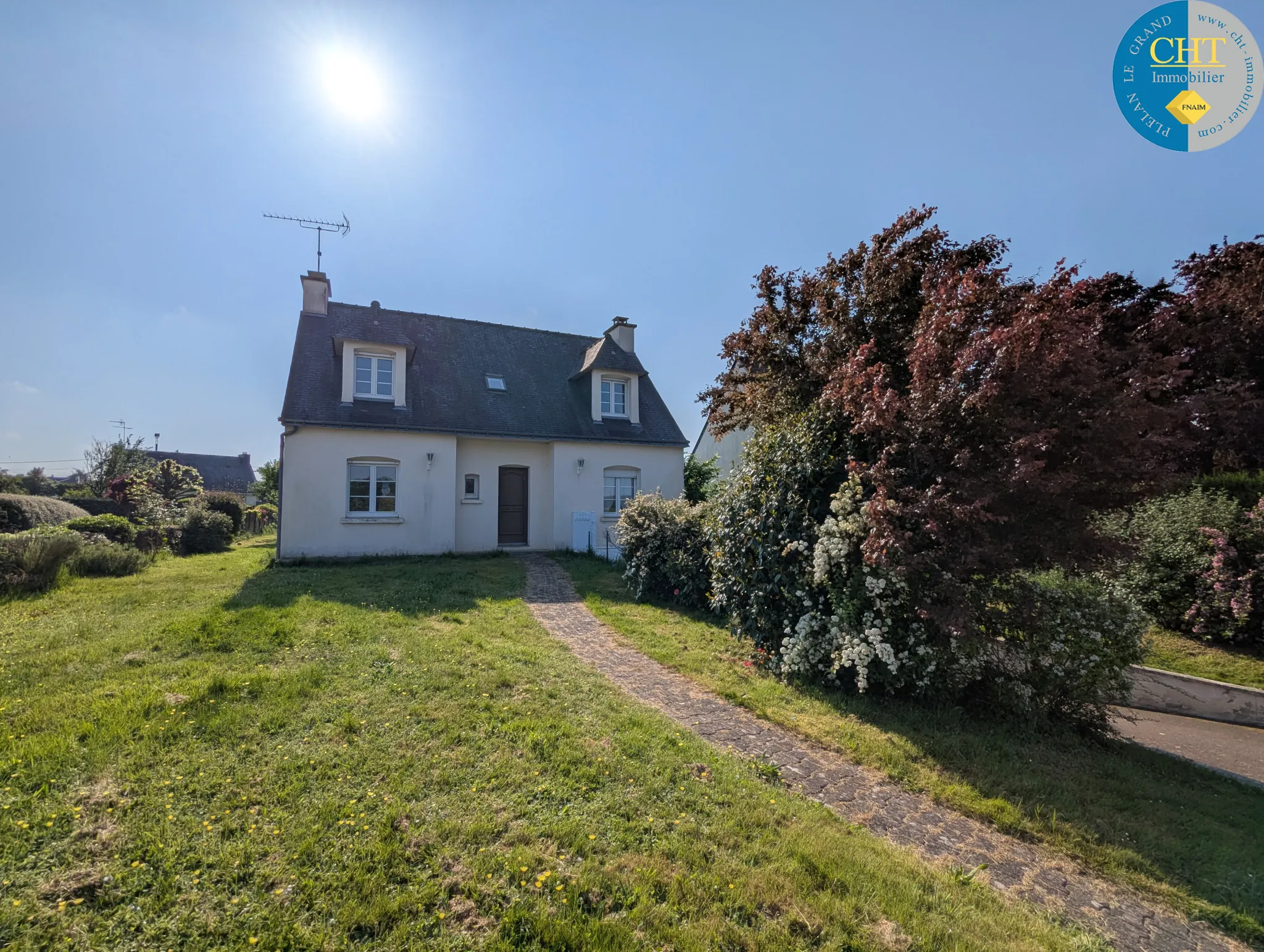 Maison 6 pièces à Guer avec jardin, garage et grande terrasse 