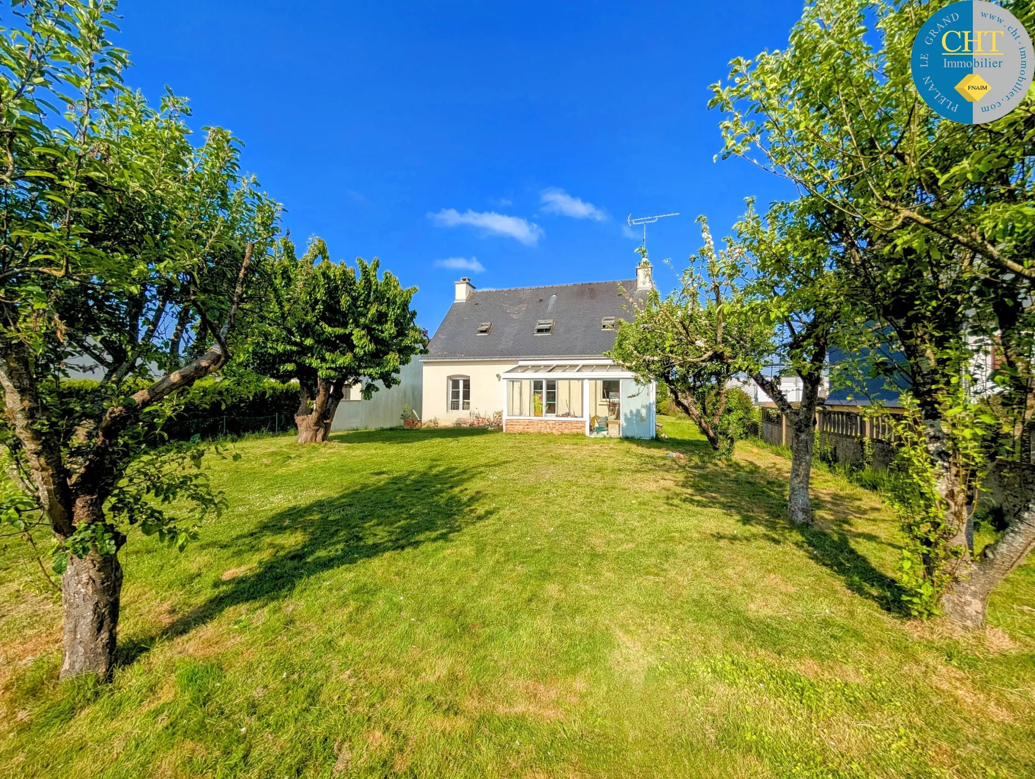 Maison 6 pièces à Guer avec jardin, garage et grande terrasse 