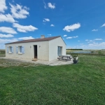 Maison avec 3 chambres, dépendance et grand terrain à Bouin, proximité de la mer