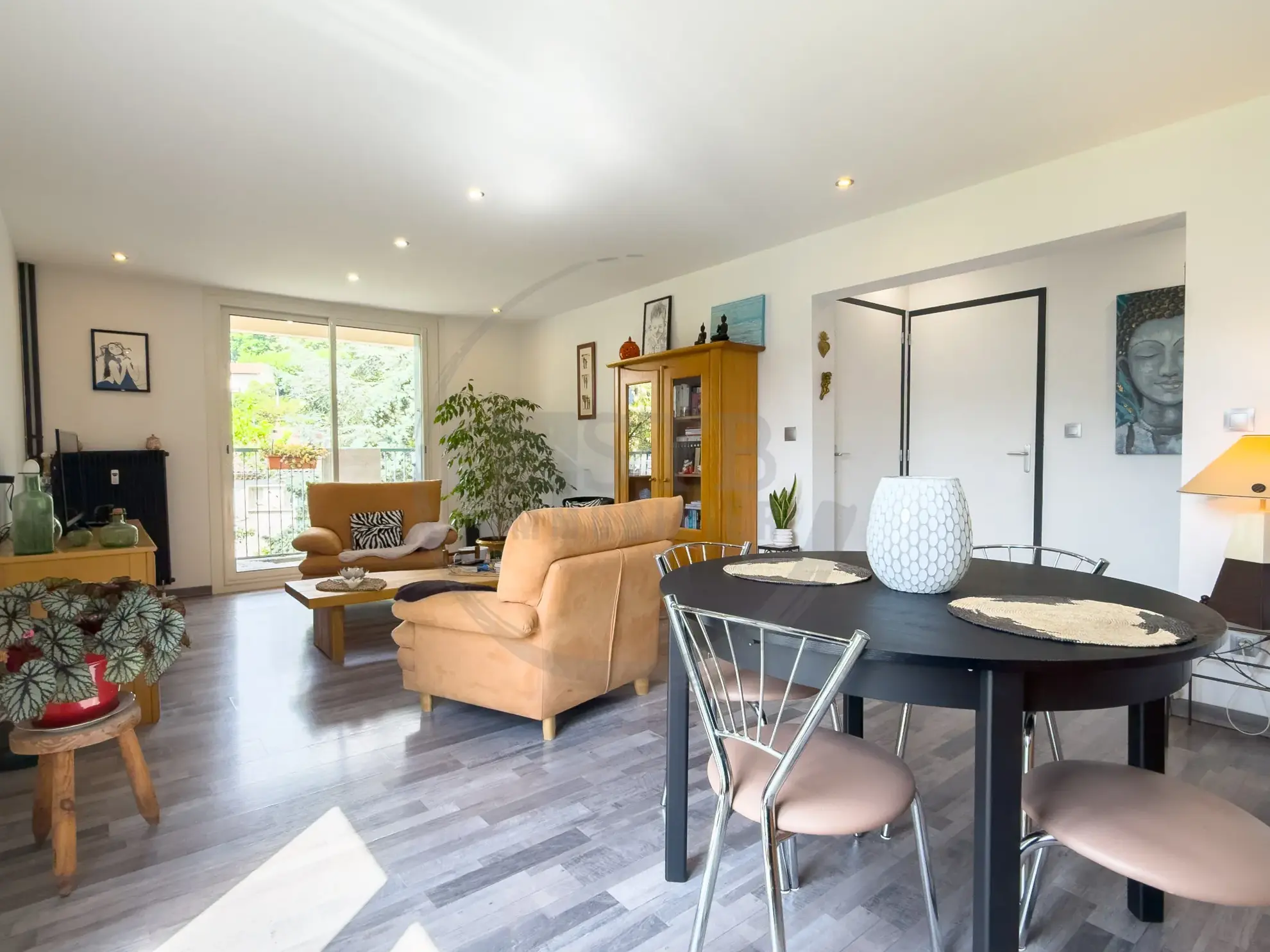 Appartement loué de 63 m² avec terrasse à Privas, investissement idéal 