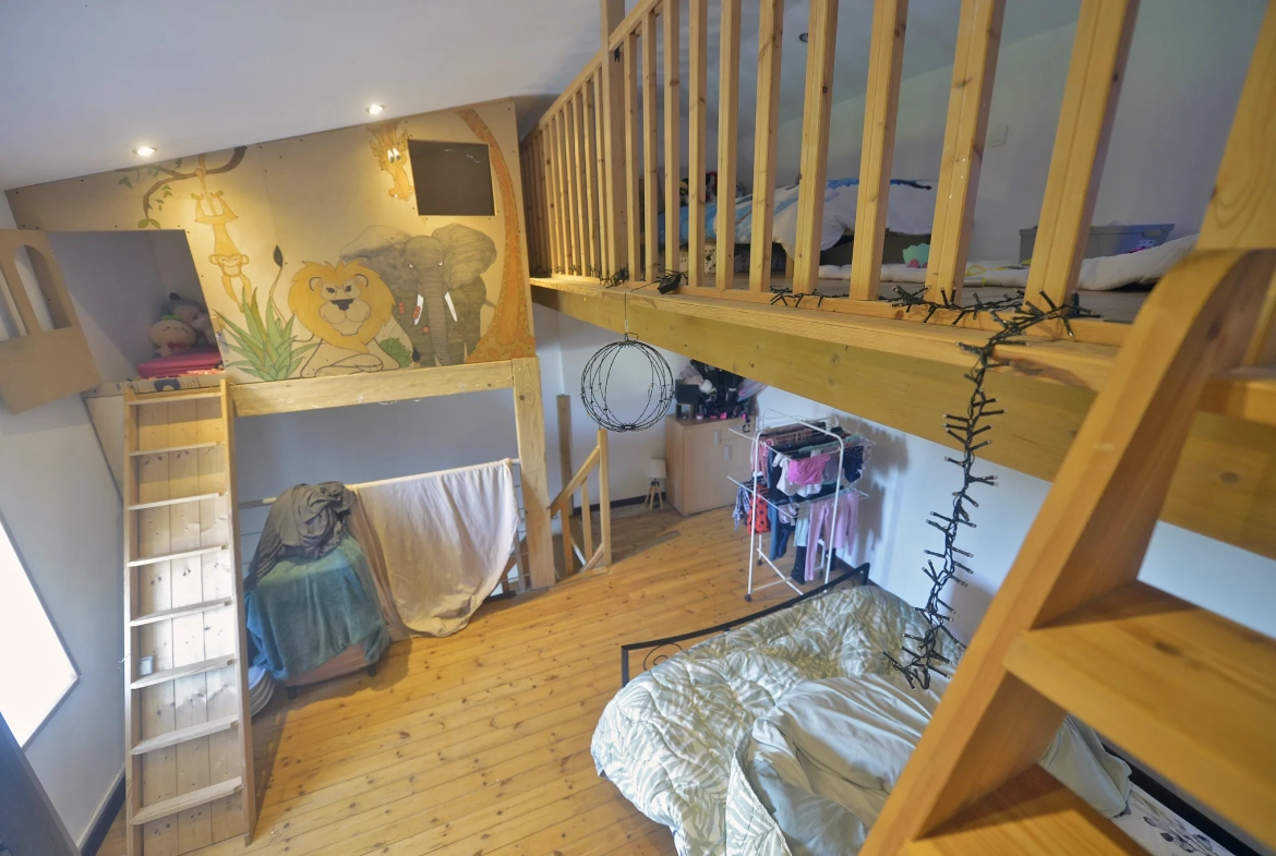 Maison charentaise à Nieulle-sur-Seudre avec logement indépendant et jardin 