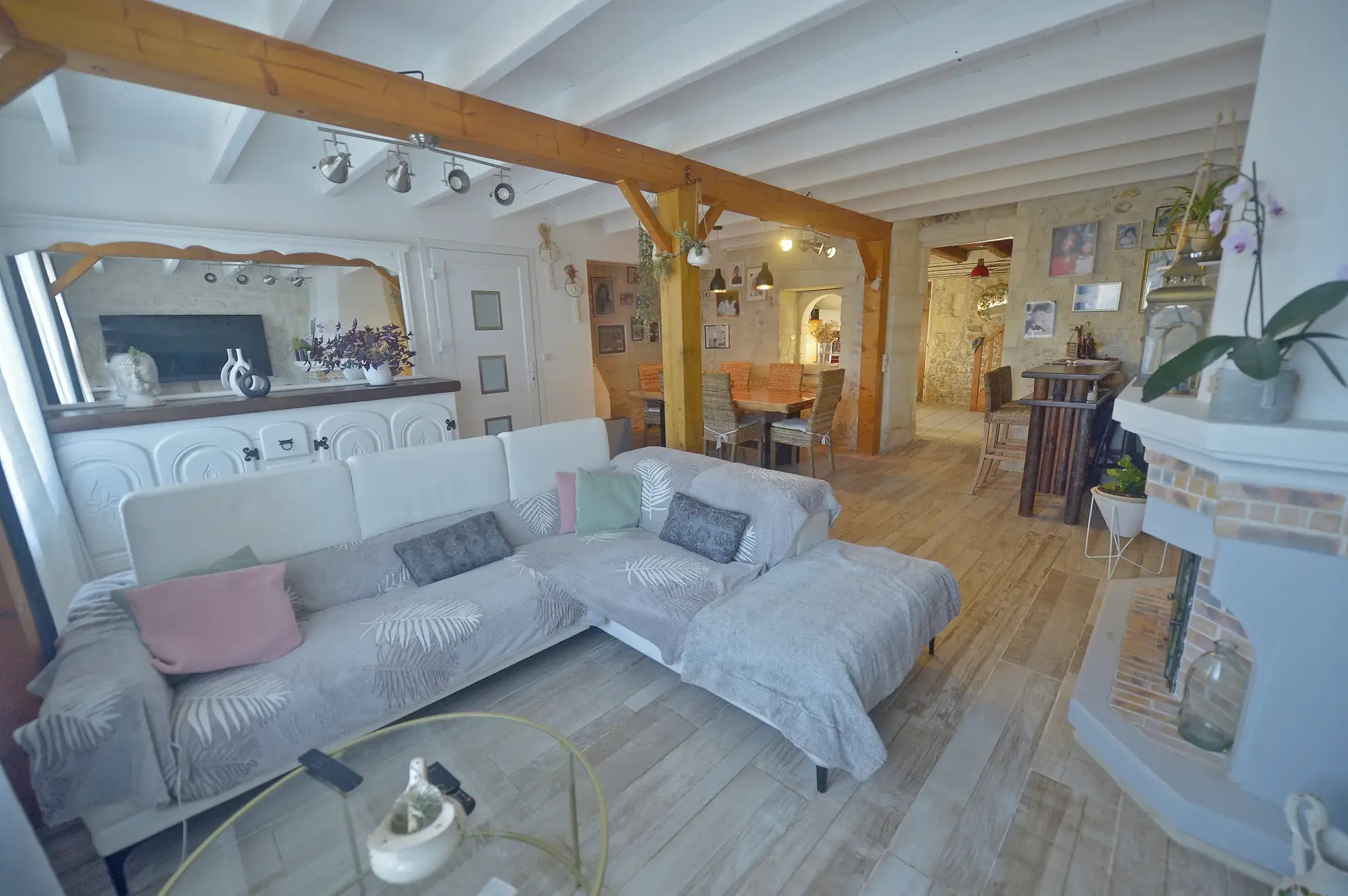 Maison charentaise à Nieulle-sur-Seudre avec logement indépendant et jardin 