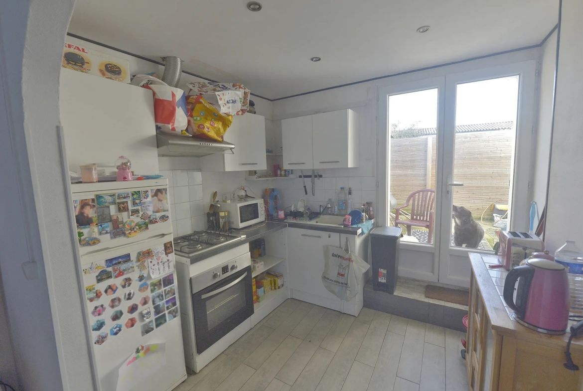 Maison charentaise à Nieulle-sur-Seudre avec logement indépendant et jardin 