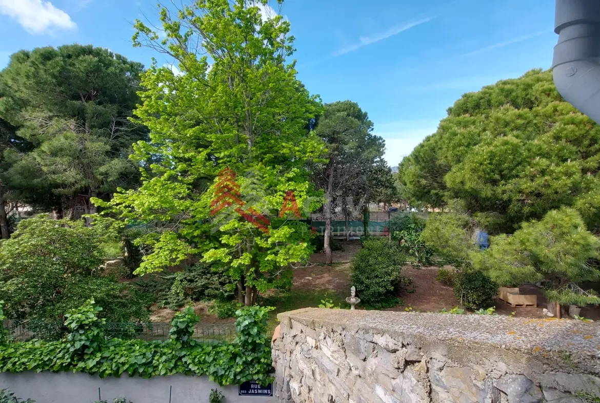 Maison de village rénovée avec terrasse à La Palme - 96 m² 