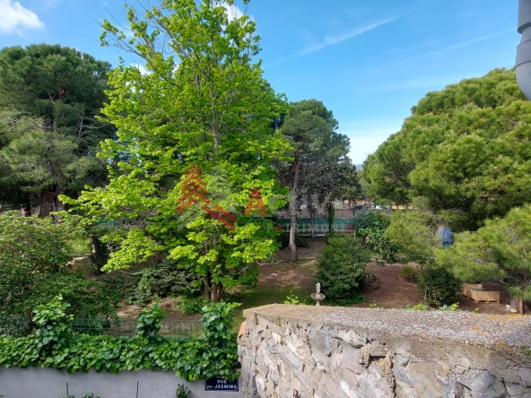 Maison de village rénovée de 96 m² avec extérieur à La Palme 