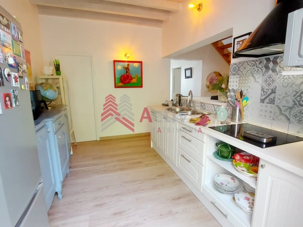 Maison de village rénovée de 96 m² avec extérieur à La Palme 