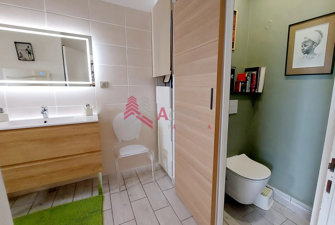 Maison de village rénovée avec terrasse à La Palme - 96 m² 