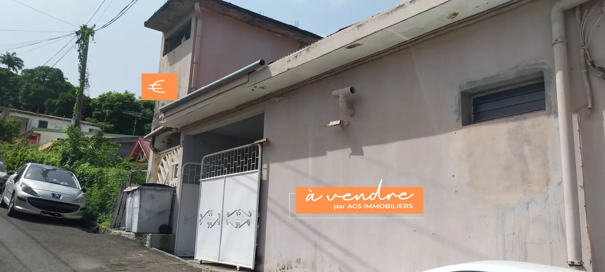 Maison F6 à Fort-de-France avec deux appartements et terrain - Excellente opportunité d'investissement 