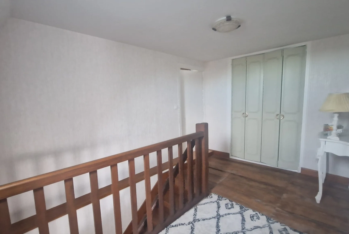 A vendre maison rénovée à Lubersac avec jardin et terrasse, proche centre 