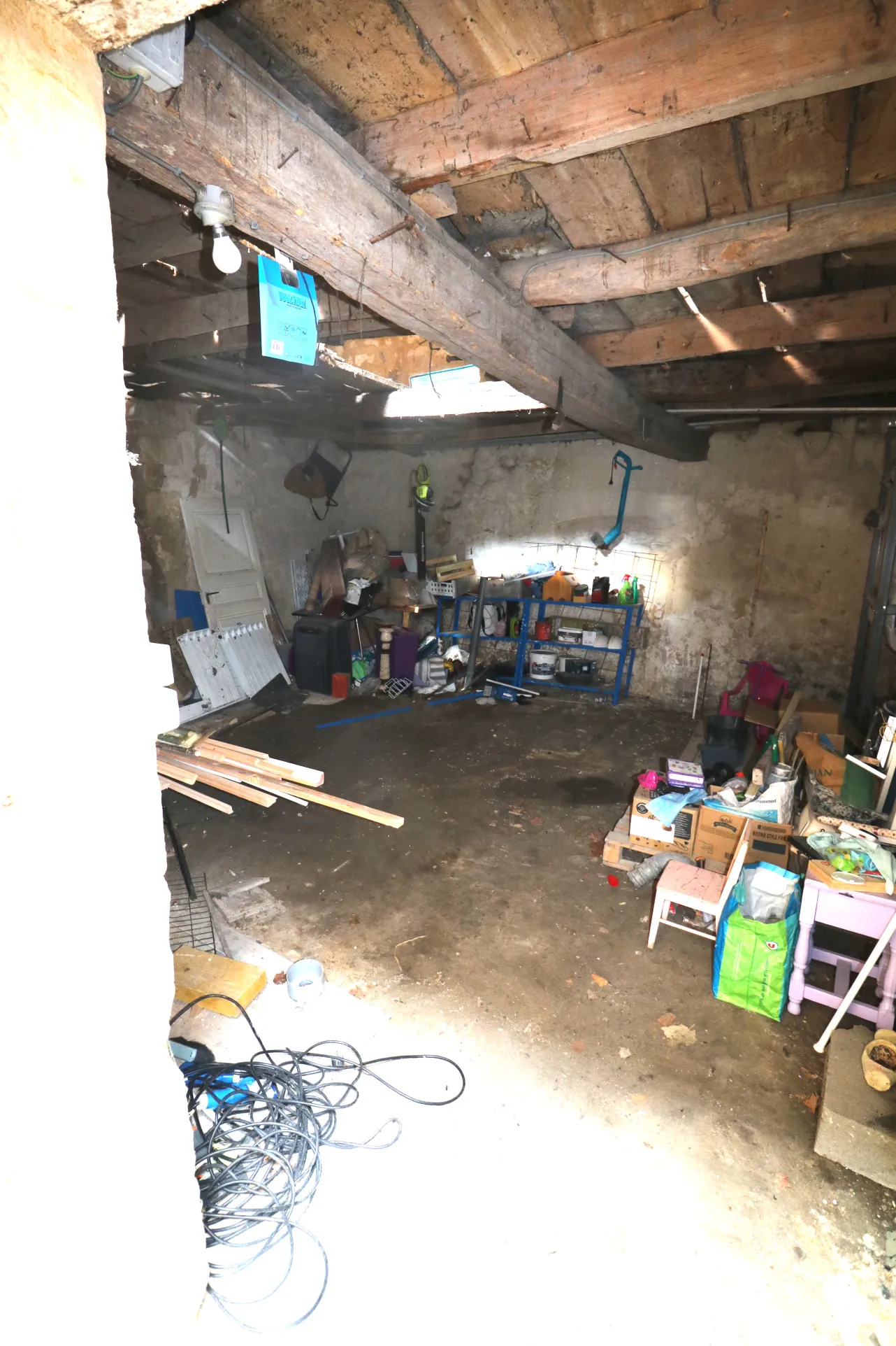 Maison de 103 m² avec vue sur la Charente et dépendance à Saint-Savinien 