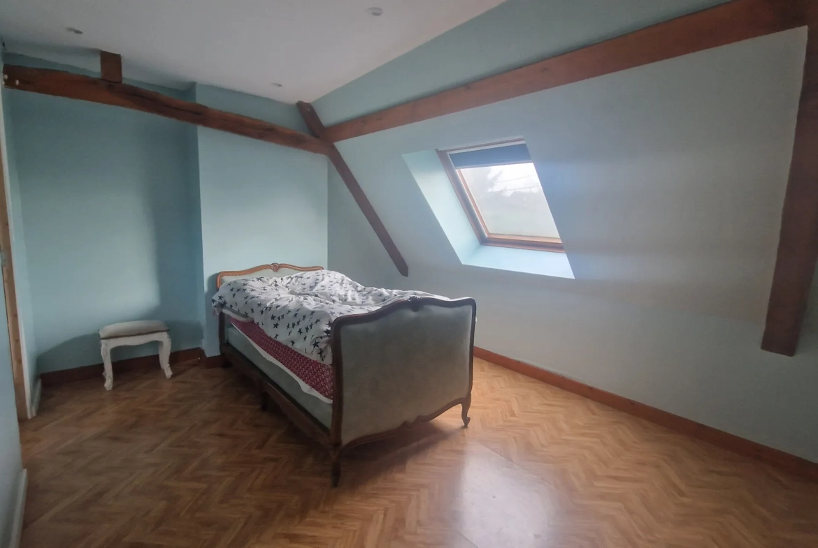 A vendre maison rénovée à Lubersac avec jardin et terrasse, proche centre 