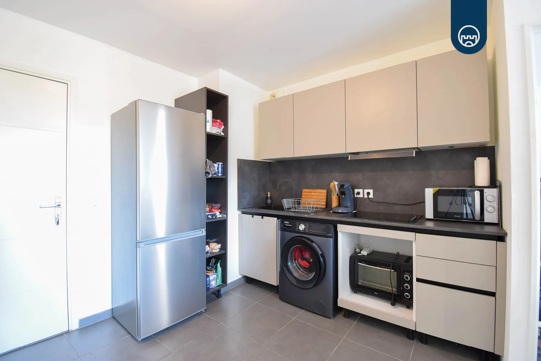 Appartement 2 pièces de 42 m² à Nice proche CHU et universités avec parking et cave 