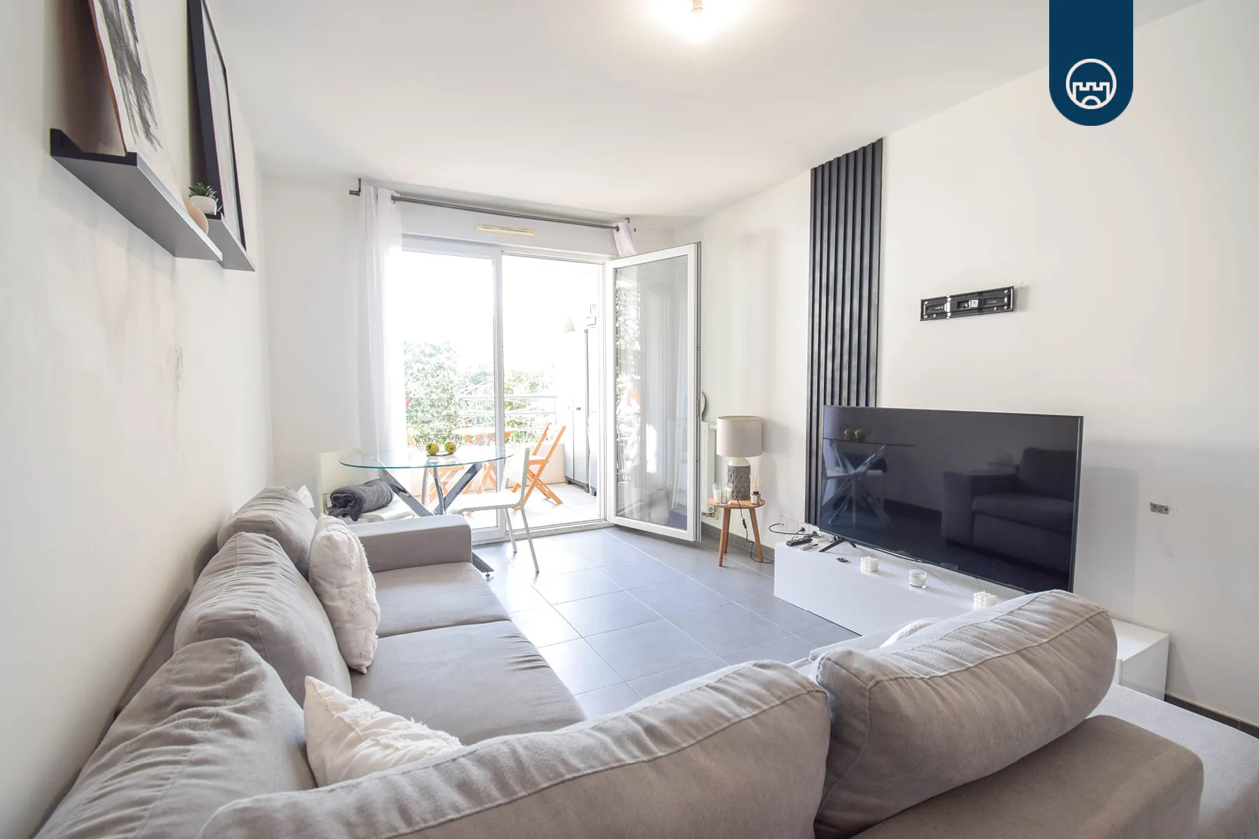 Appartement 2 pièces de 42 m² à Nice proche CHU et universités avec parking et cave 