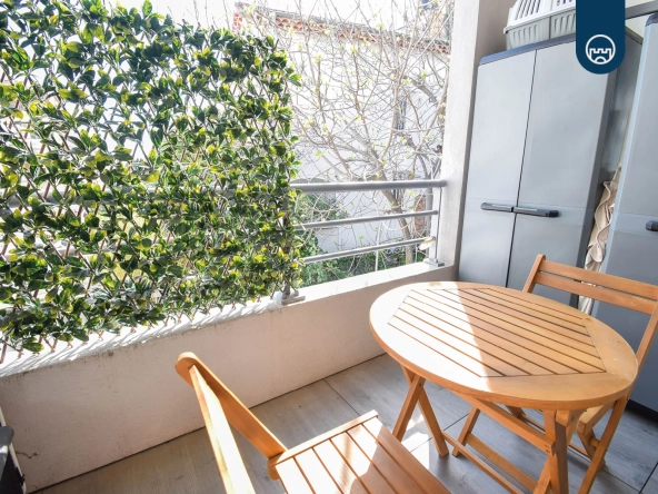 Appartement 2 pièces de 42 m² à Nice proche CHU et universités avec parking et cave 