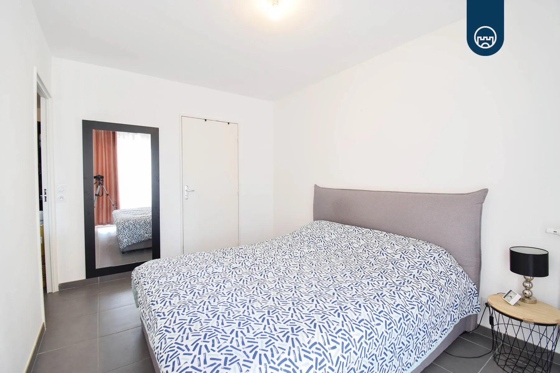 Appartement 2 pièces de 42 m² à Nice proche CHU et universités avec parking et cave 