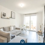 Appartement 2 pièces de 42 m² à Nice proche CHU et universités avec parking et cave