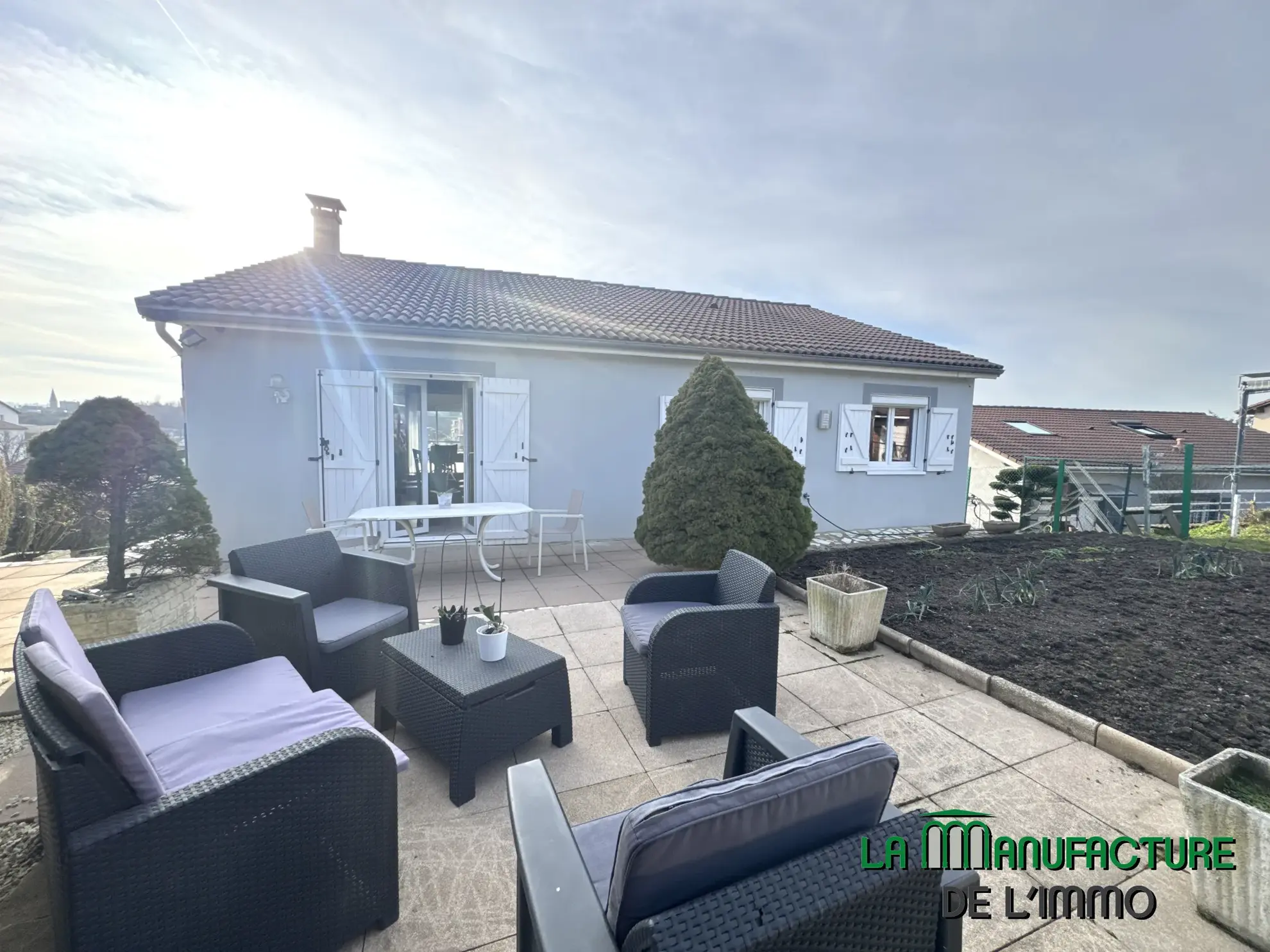 Belle maison familiale F6 avec jardin et vue dégagée à Saint-Étienne Montaudy 